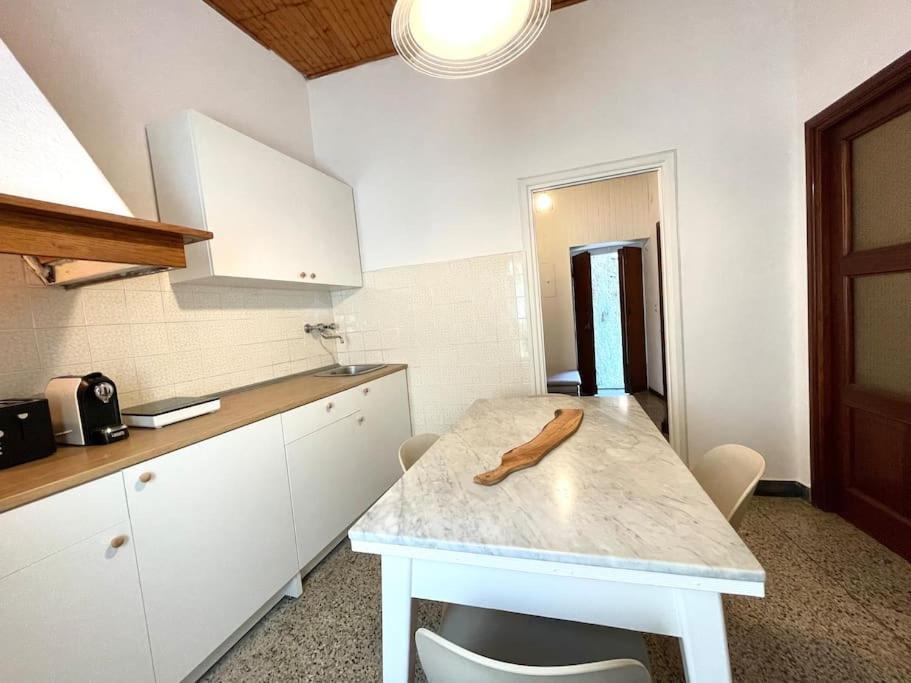 Historic Downtown Home By The Sea With King Bed Monterosso al Mare Zewnętrze zdjęcie